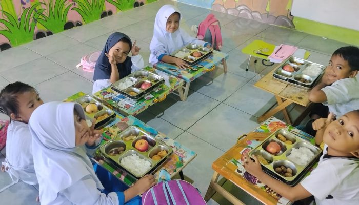 SPPG Panti Serut 2 Jember Manjakan Selera Siswa dengan Menu Variatif